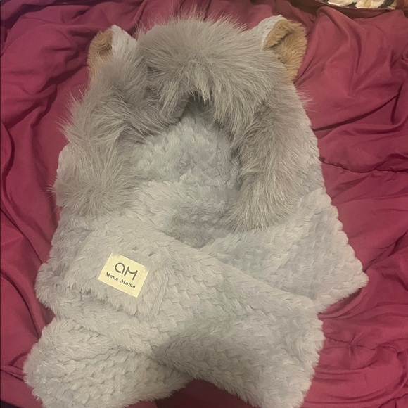 Gray Faux Fur Hooded Scarf with Ears - Picture 3 of 4